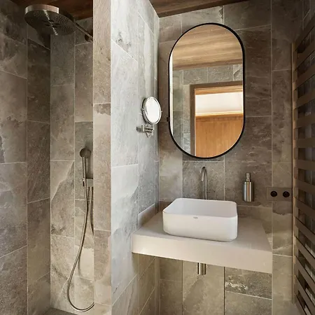 Luxe A 1850 Avec Et Acces Bien-etre - Fr-1-830-11